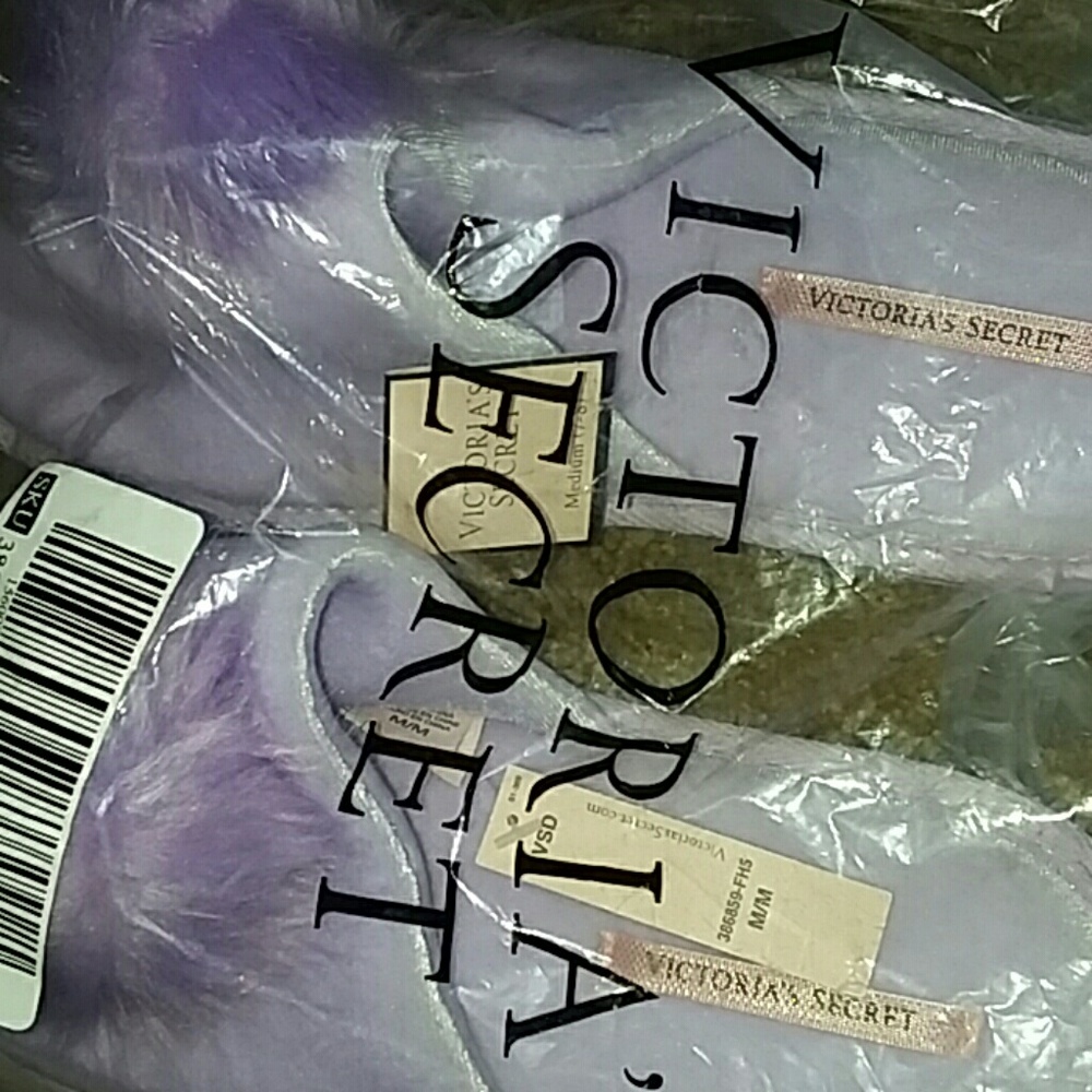 Vs slippers - Picture 3 of 3